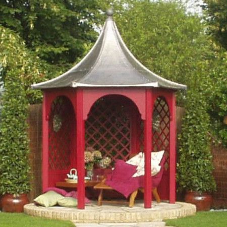 Holkham Gazebo (1.9m) up to 150 mil